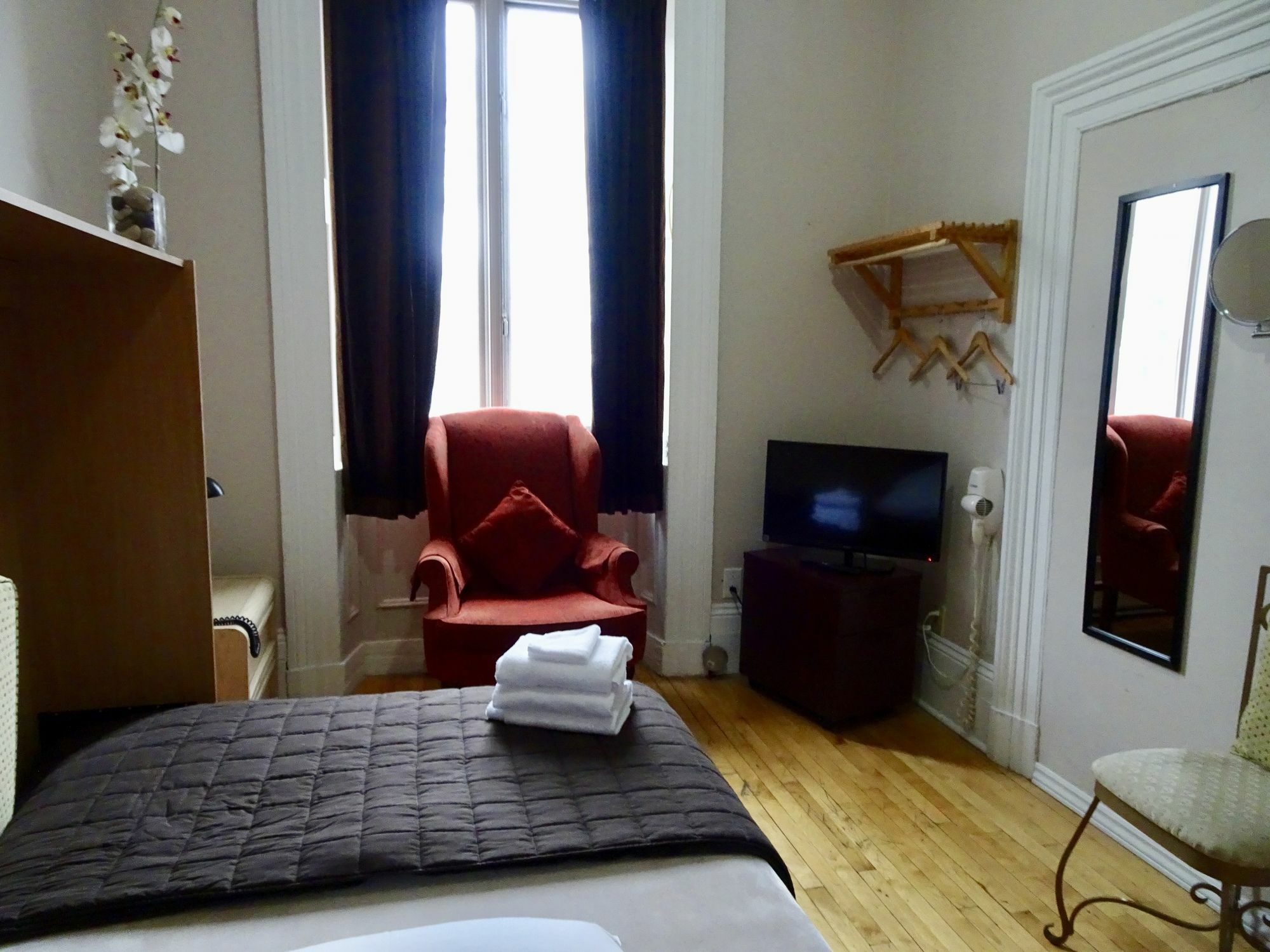 Auberge & Hotel Montreal Espace Confort Buitenkant foto